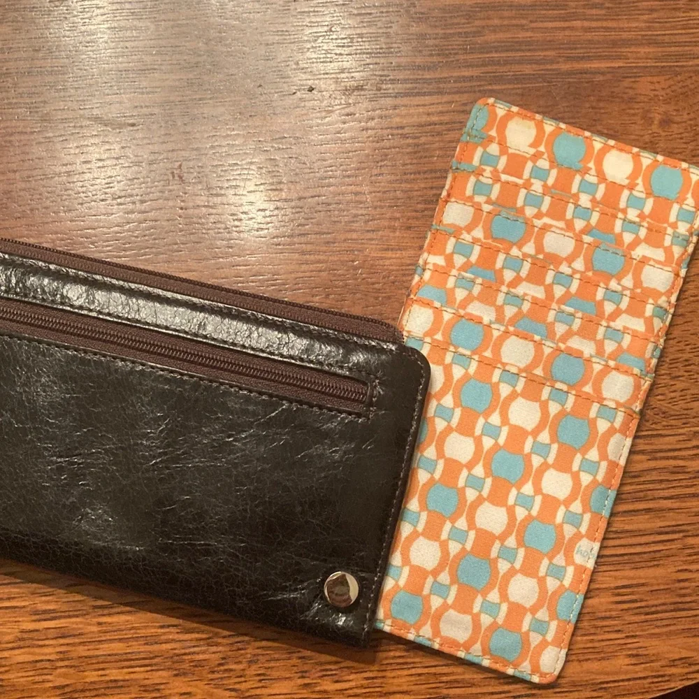 HOBO Dark Brown Leather Wallet with Zipper holds lots of cards. Side zip too. - Picture 8 of 14